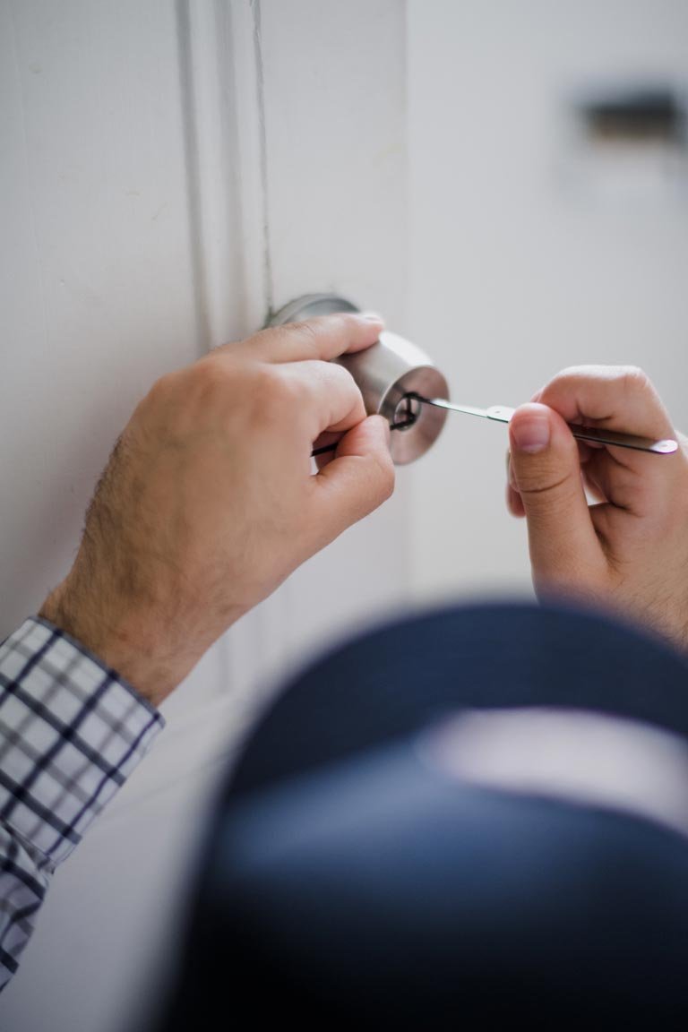 divi locksmith theme 13